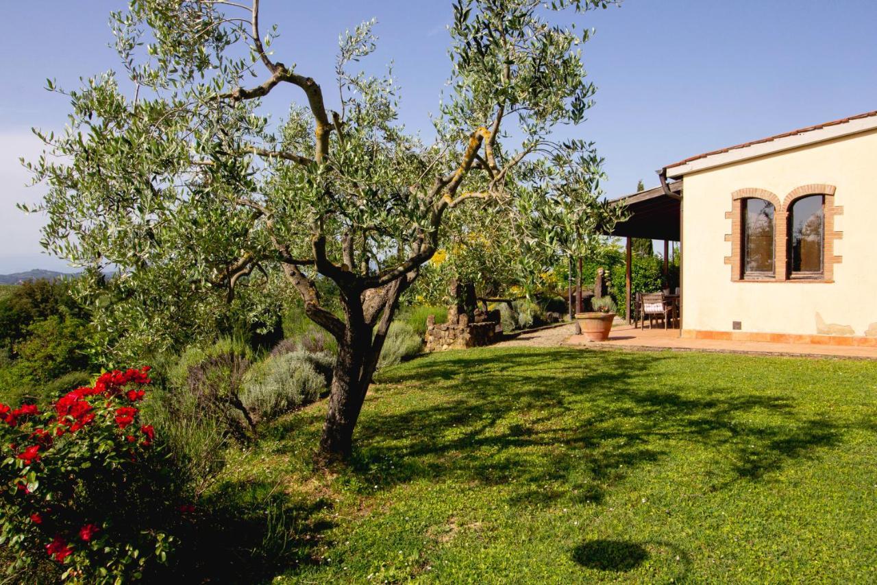 Agriturismo Poggio Pistolese Hotel Montaione Bagian luar foto